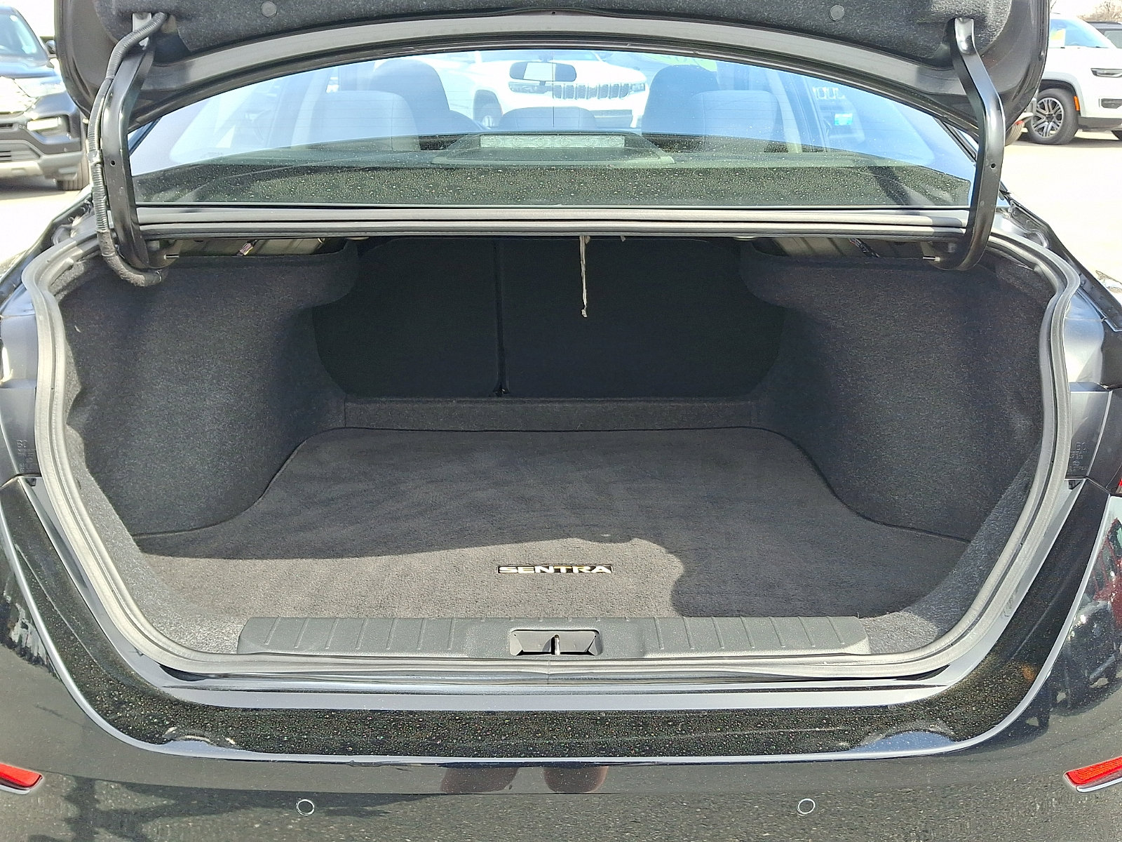 Used 2021 Nissan Sentra SV image 29