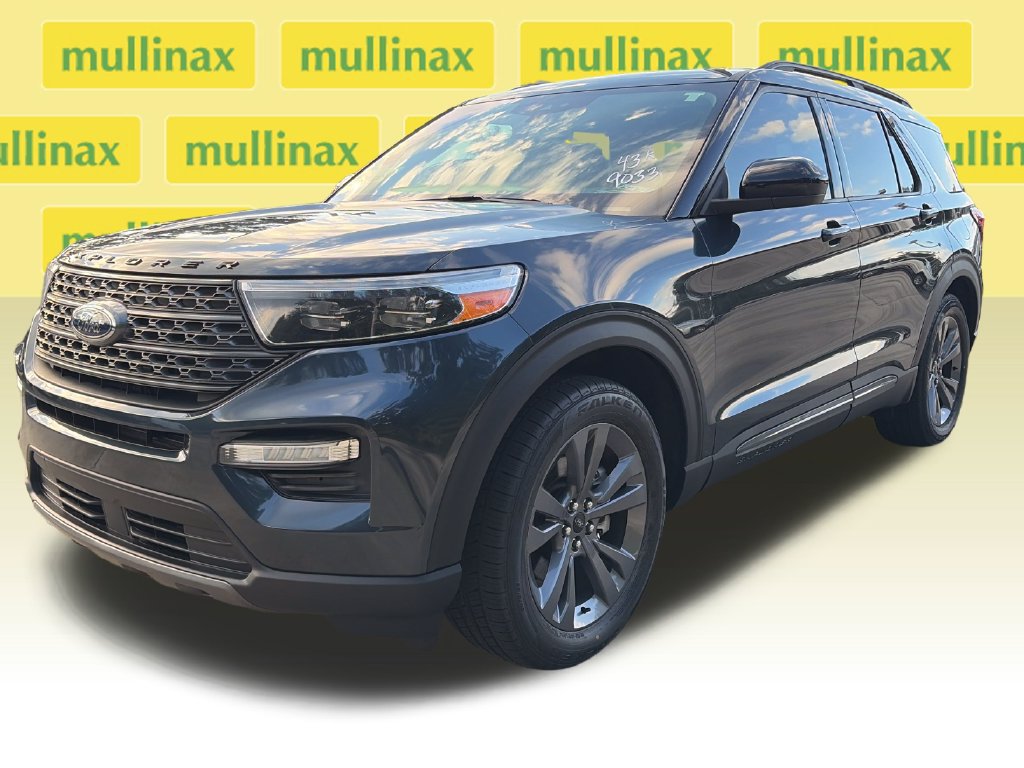 Certified 2023 Ford Explorer XLT w/ Equipment Group 202A RWD image 15