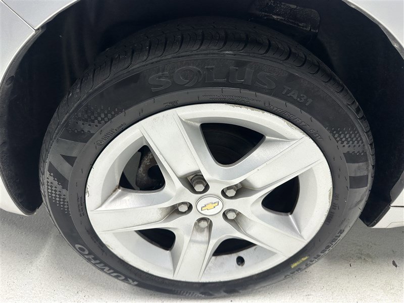 Used 2010 Chevrolet Malibu LS image 12