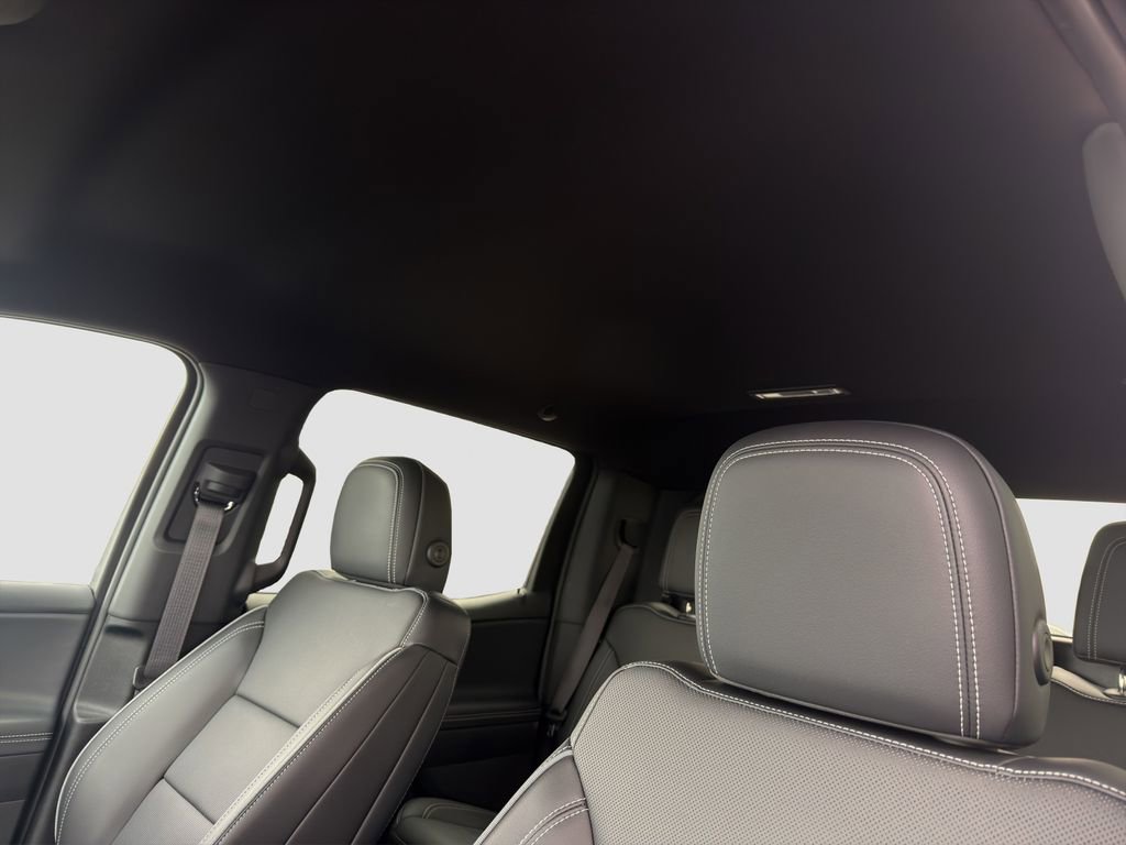 Used 2025 Chevrolet Silverado EV LT image 24