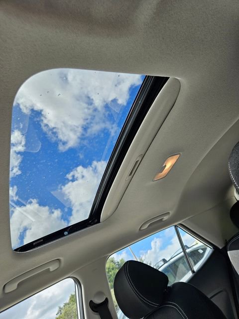 New 2026 Hyundai Venue SEL image 7