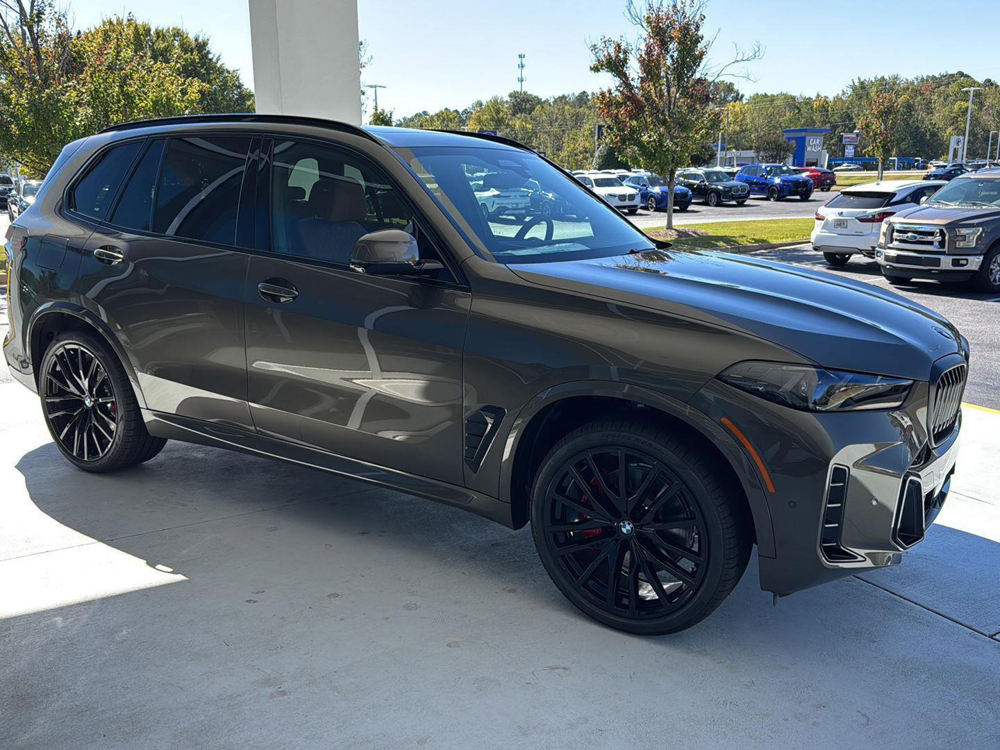 New 2026 BMW X5 xDrive40i w/ Executive Package image 5
