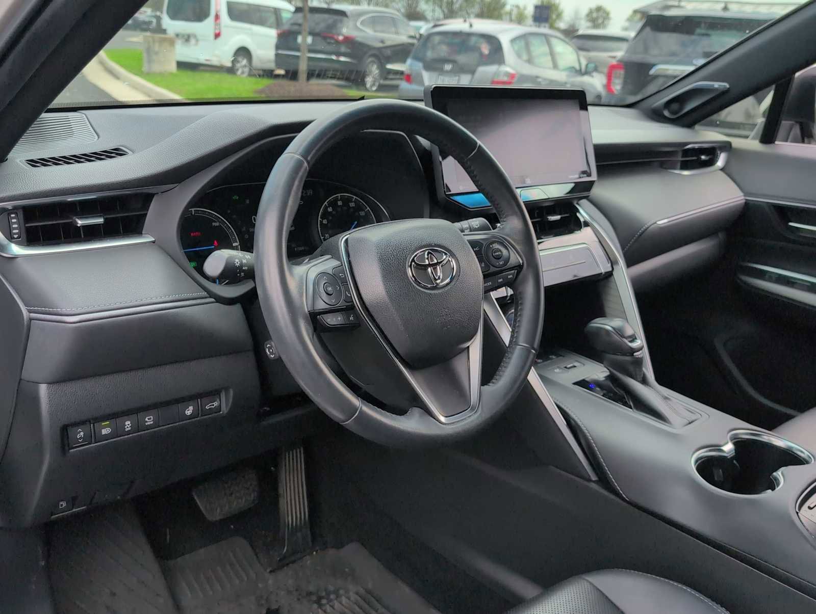 Used 2021 Toyota Venza Limited image 10