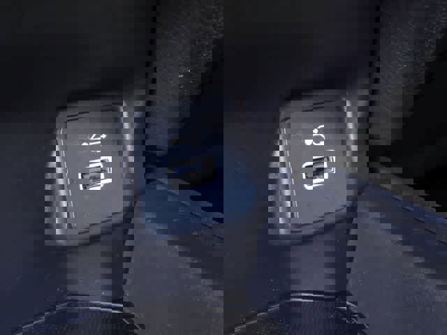 Used 2025 Honda HR-V Sport image 16