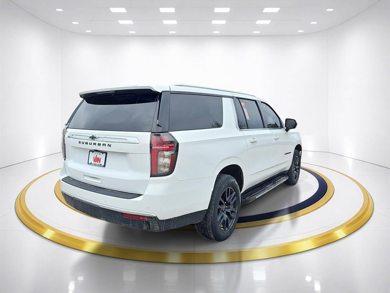 Used 2024 Chevrolet Suburban LS w/ Driver Alert Package image 6