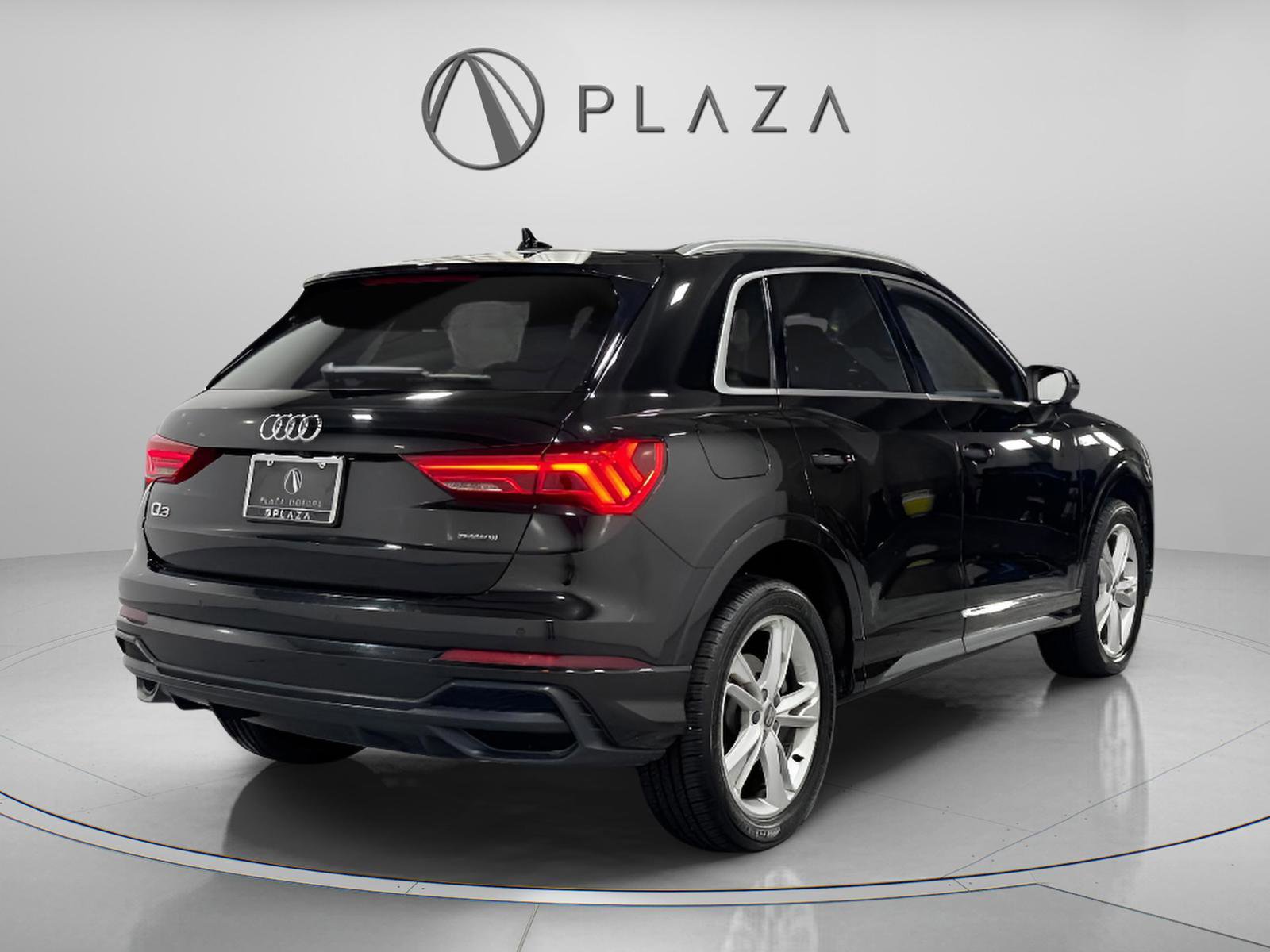 Used 2021 Audi Q3 2.0T Premium Plus w/ Premium Plus Package image 5