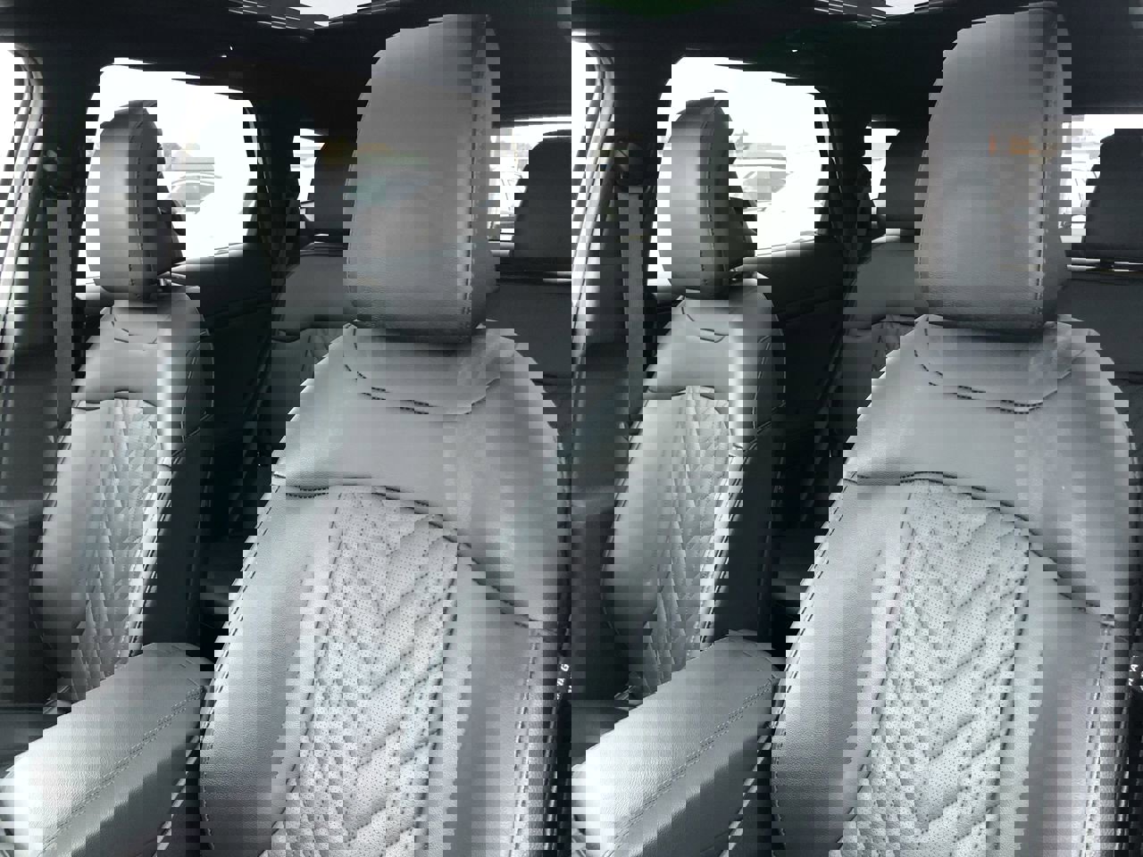 Used 2023 Kia Sportage X-Line w/ X-Line Premium Package image 14