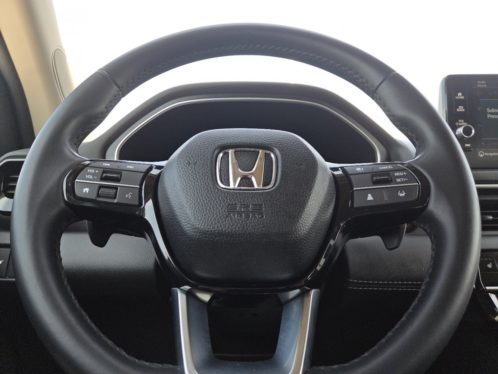 Used 2023 Honda Pilot Touring image 28