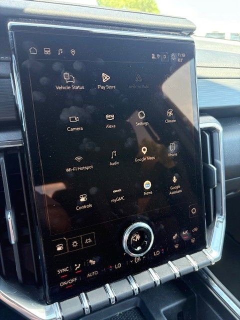 Used 2024 GMC Acadia Elevation FWD image 15