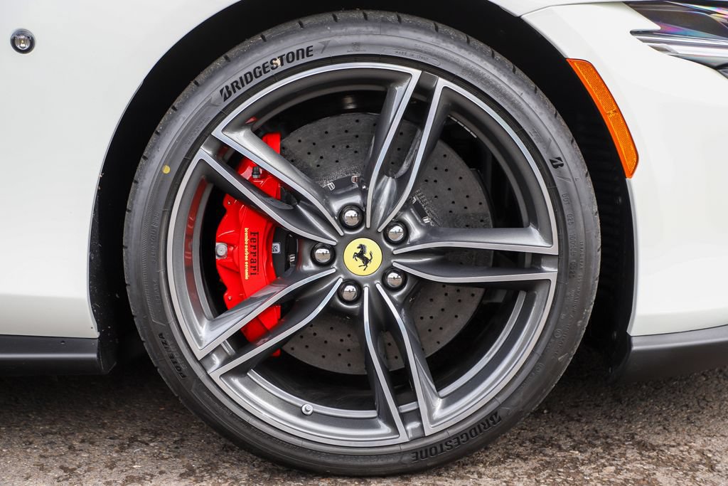 Certified 2026 Ferrari Roma Spider RWD image 23