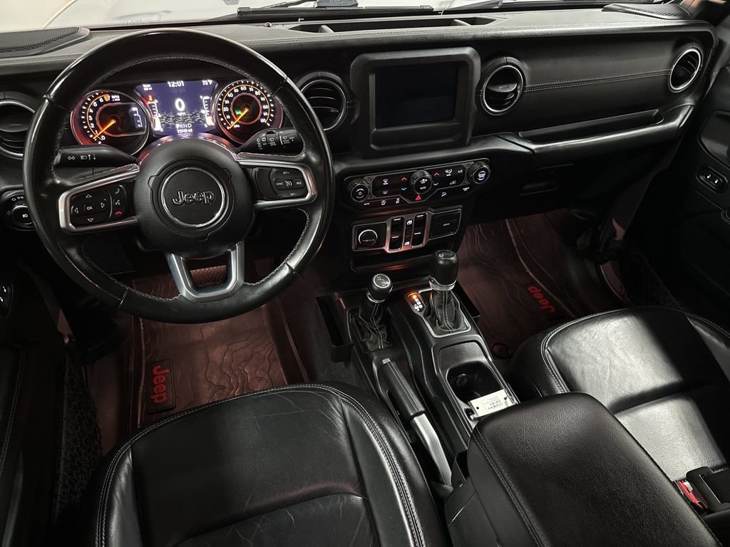 Used 2018 Jeep Wrangler Unlimited Sahara AWD/4WD image 14