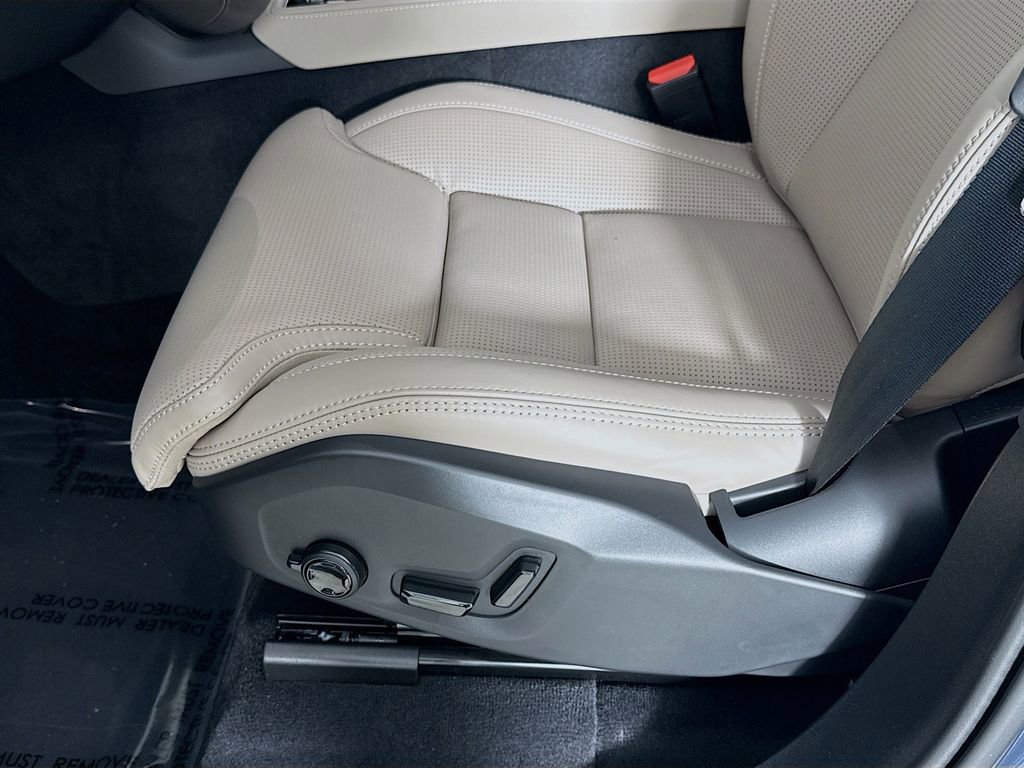 New 2026 Volvo XC90 T8 Ultra w/ Protection Package Premier image 20