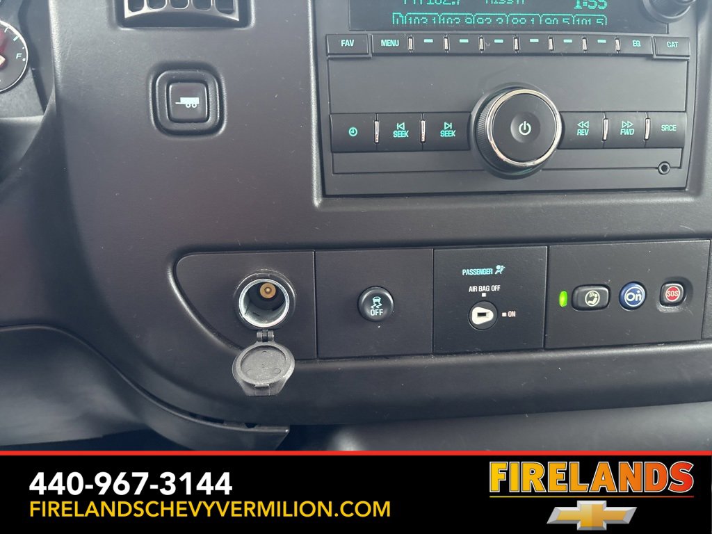 Used 2024 Chevrolet Express 3500 LT w/ LT Preferred Equipment Group image 5