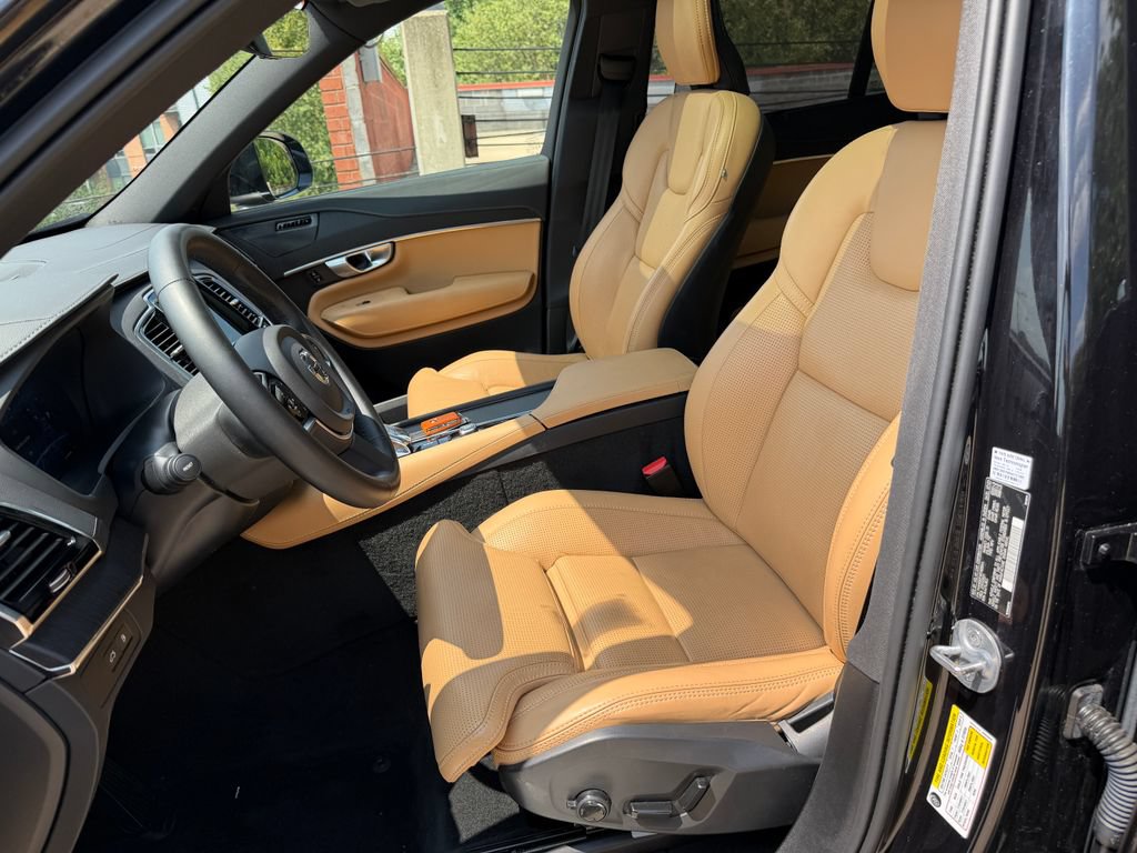 Certified 2024 Volvo XC90 T8 Ultimate w/ Protection Package Premier AWD/4WD image 11