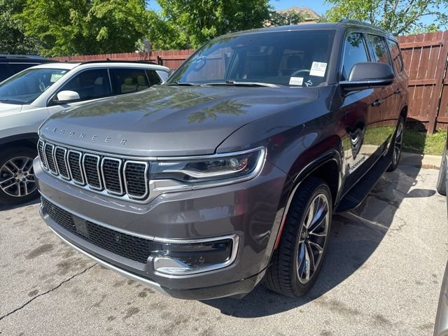 Used 2022 Jeep Wagoneer Series II w/ Premium Group I AWD/4WD image 3