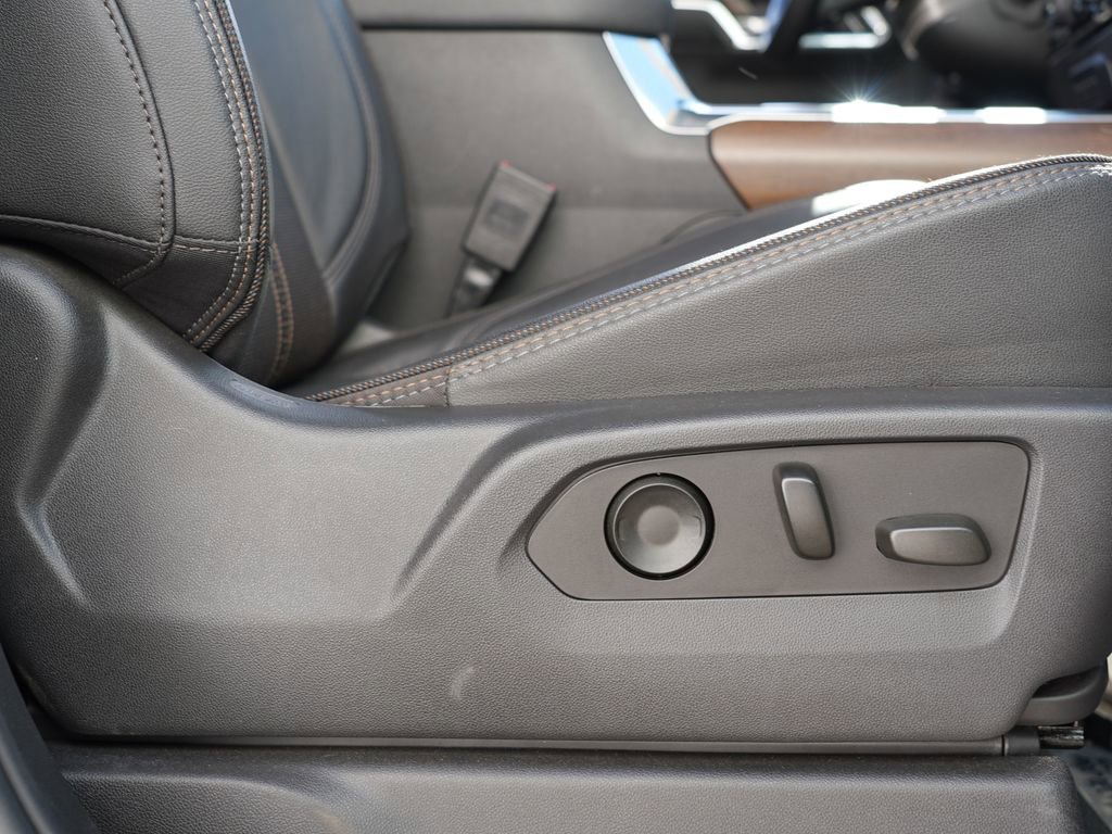 Used 2024 Chevrolet Silverado 2500 High Country w/ Z71 Off-Road Package image 29