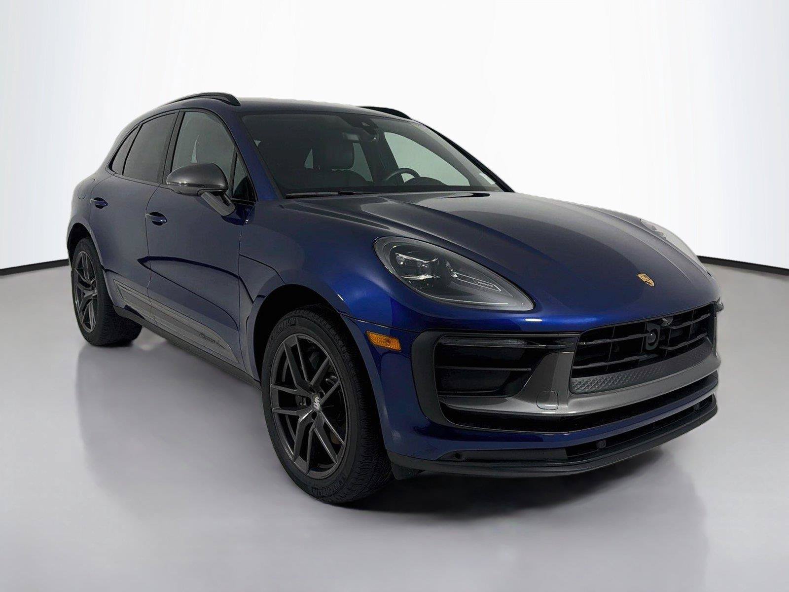 Used 2024 Porsche Macan Turbo AWD/4WD image 30