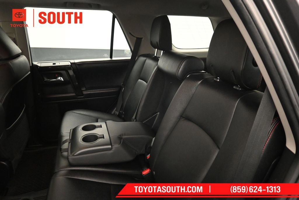 Used 2019 Toyota 4Runner TRD Off-Road Premium AWD/4WD image 25