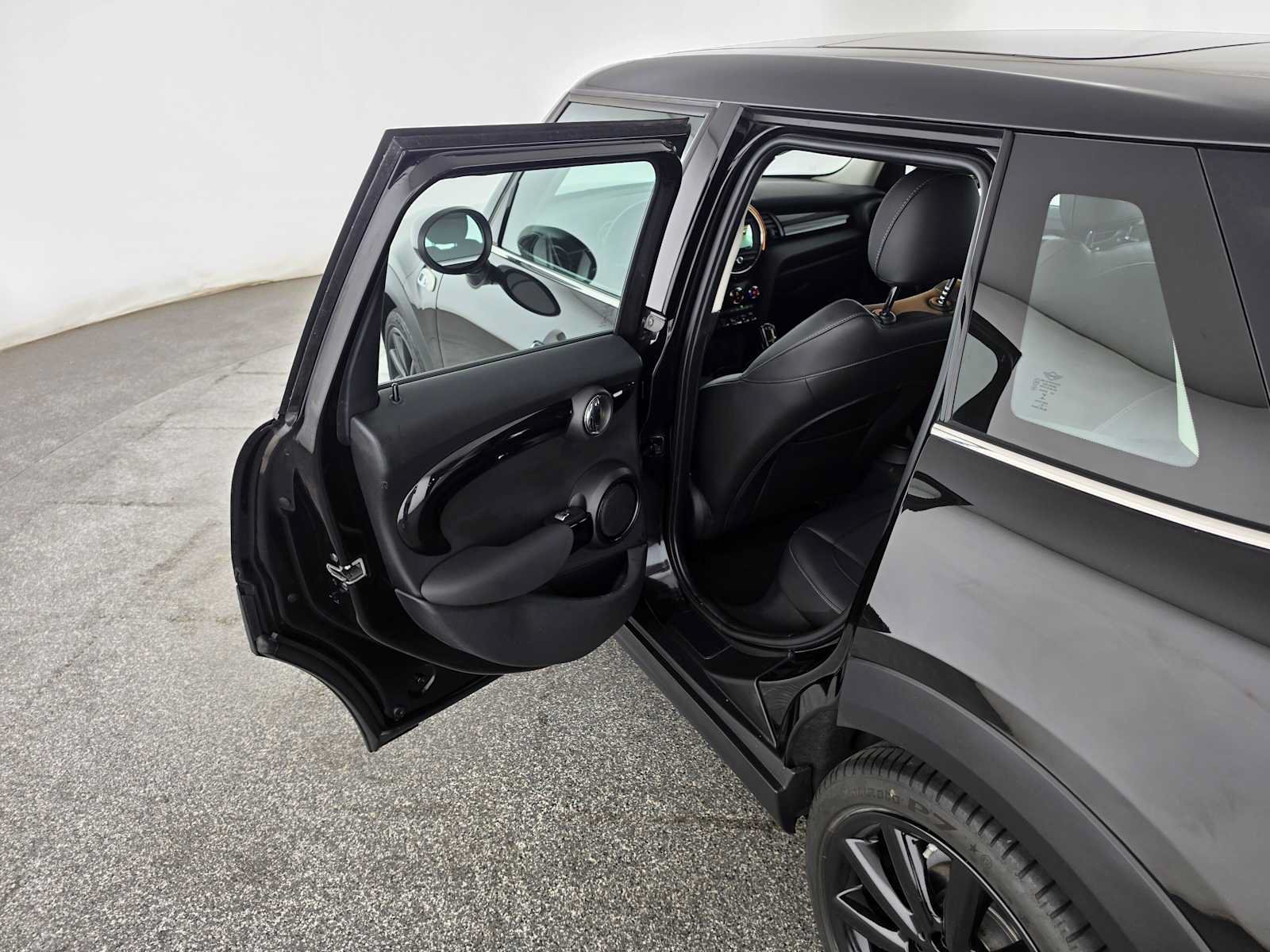 Used 2020 MINI Cooper S FWD image 15