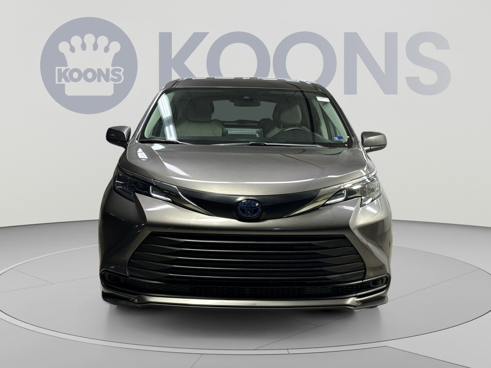 Used 2024 Toyota Sienna LE FWD image 23