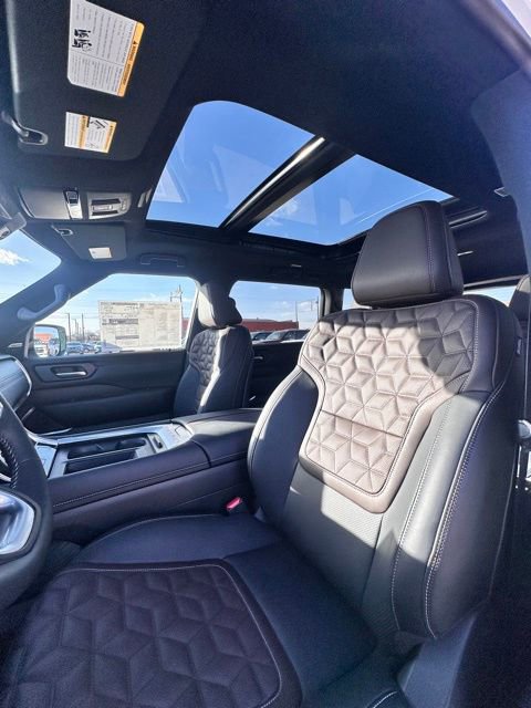 New 2026 Nissan Armada Platinum AWD/4WD image 25