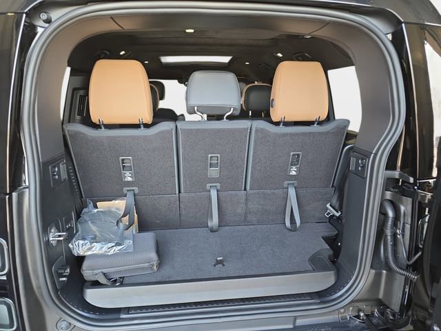 New 2026 Land Rover Defender 130 X AWD/4WD image 10