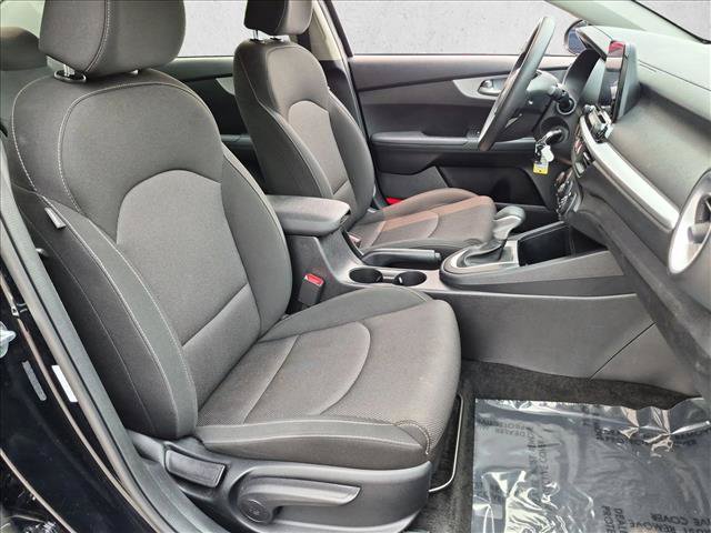 Used 2024 Kia Forte LXS FWD image 19