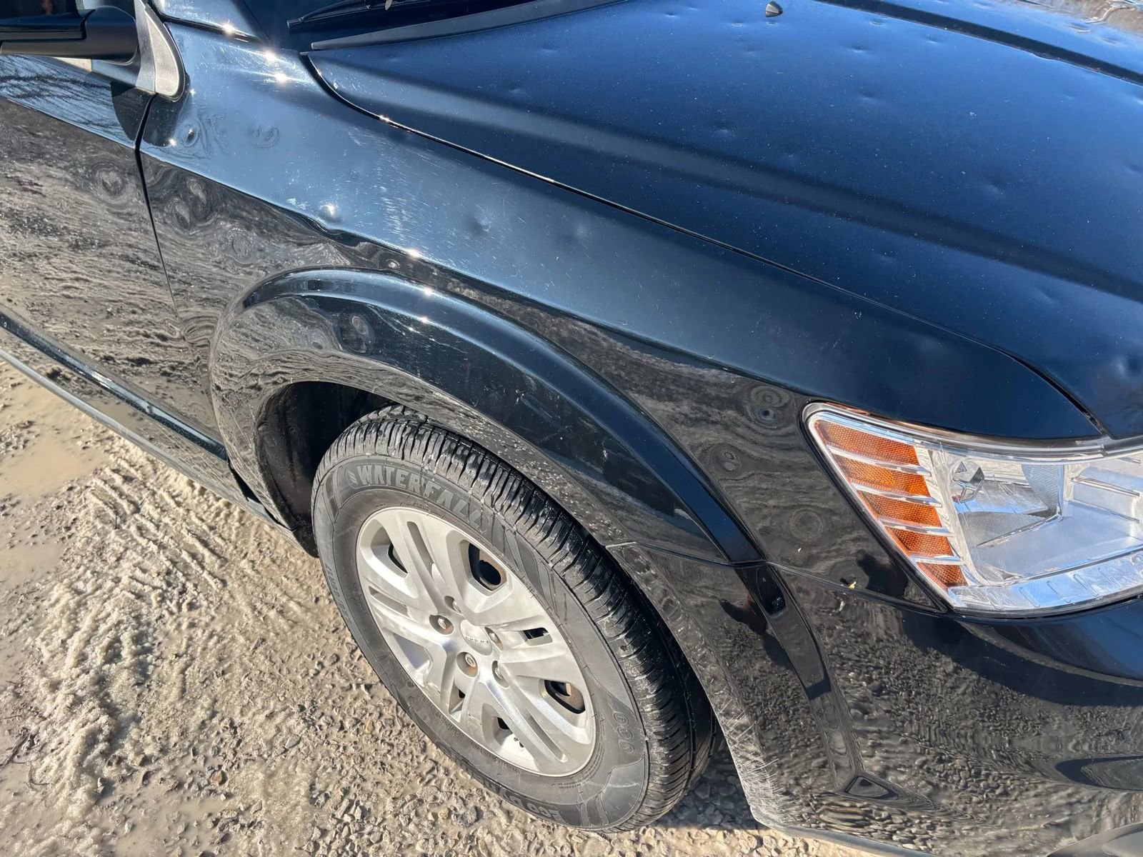 Used 2019 Dodge Journey SE image 29