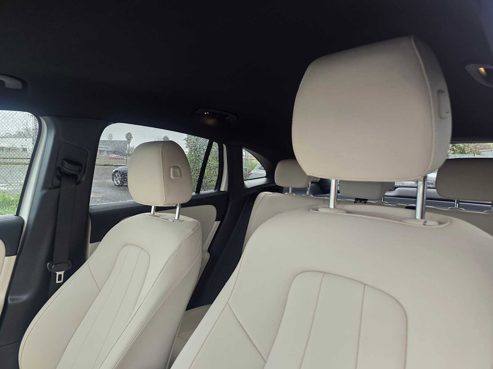 Used 2025 Mercedes-Benz GLA 250 4MATIC image 24