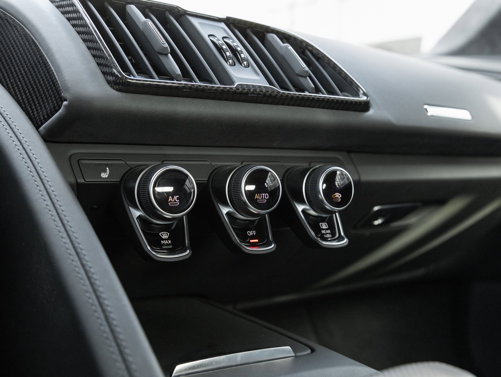 Used 2020 Audi R8 V10 performance image 24