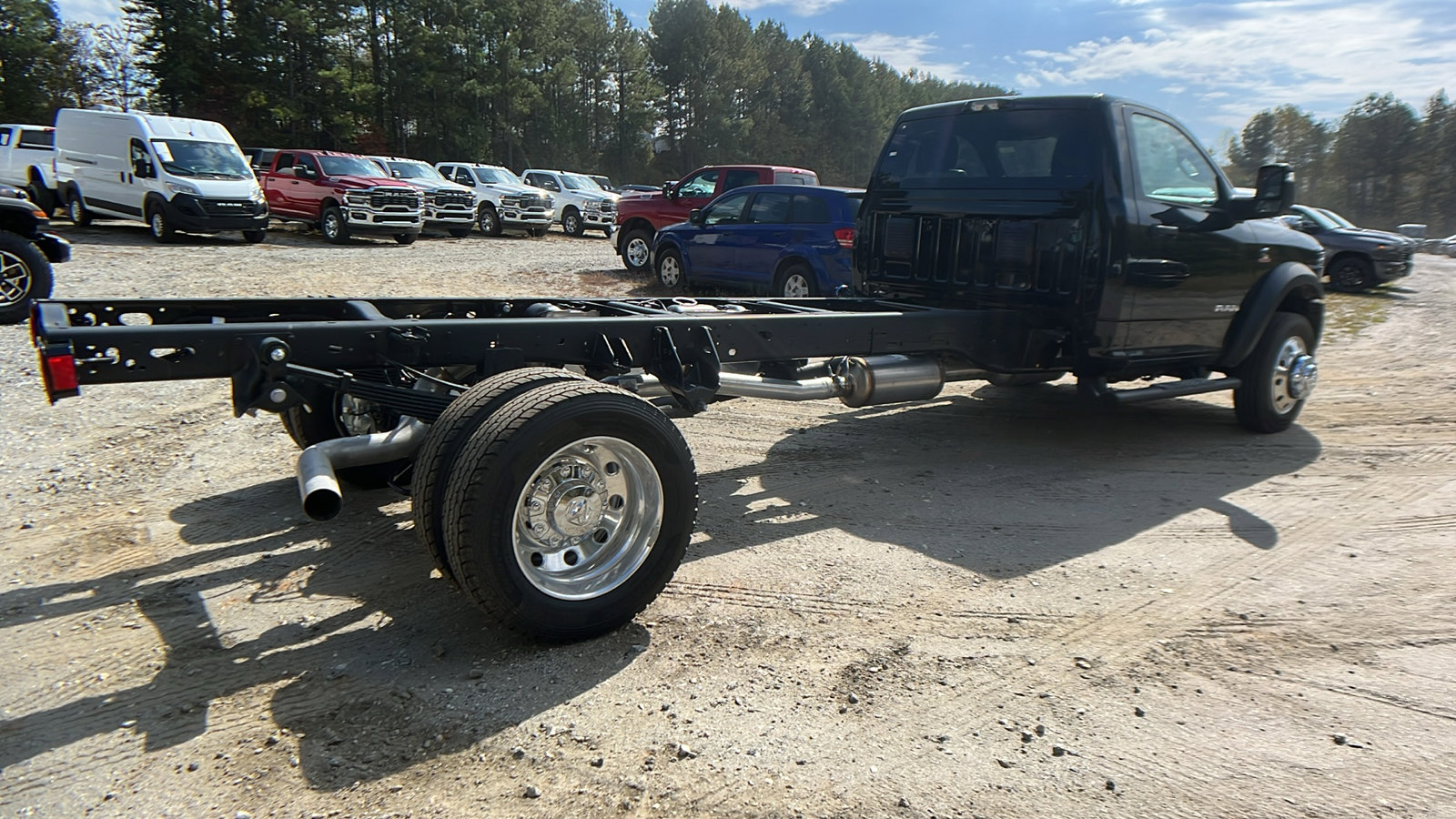 New 2025 RAM 5500 4x4 Regular Cab image 8