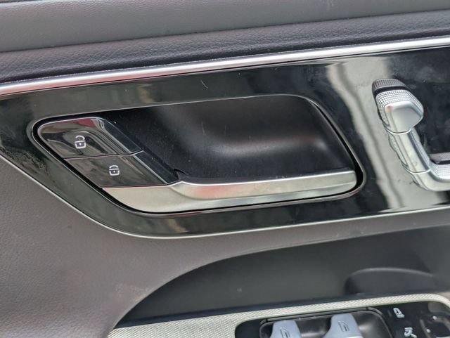 Used 2023 Mercedes-Benz GLC 300 image 13