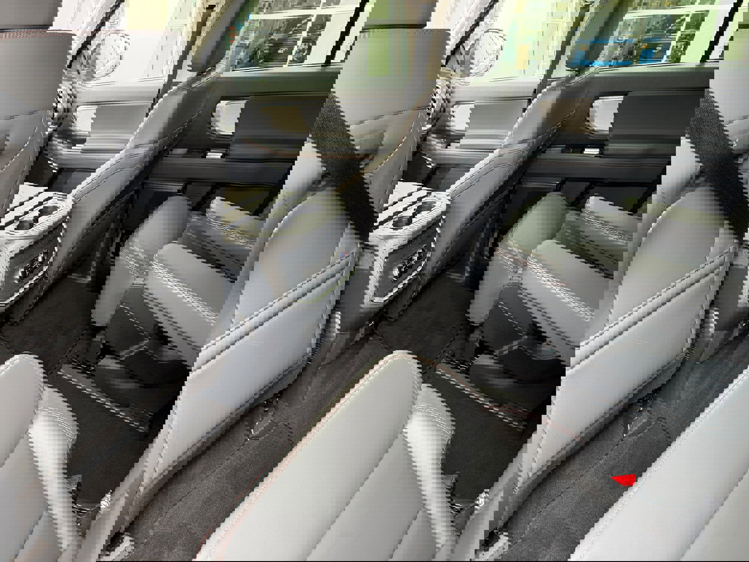 Certified 2025 Ford Expedition Active AWD/4WD image 14