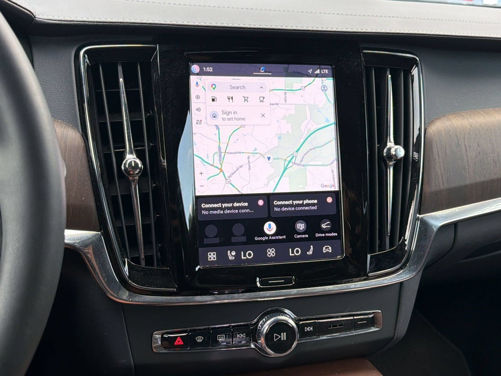 Certified 2025 Volvo V90 B6 Cross Country Ultra AWD/4WD image 17