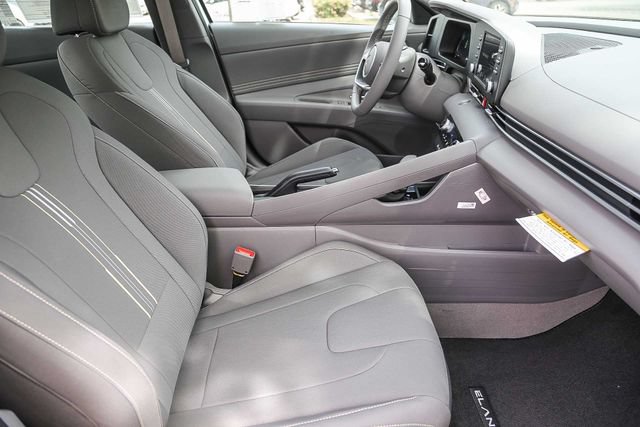 New 2026 Hyundai Elantra Sport FWD image 17