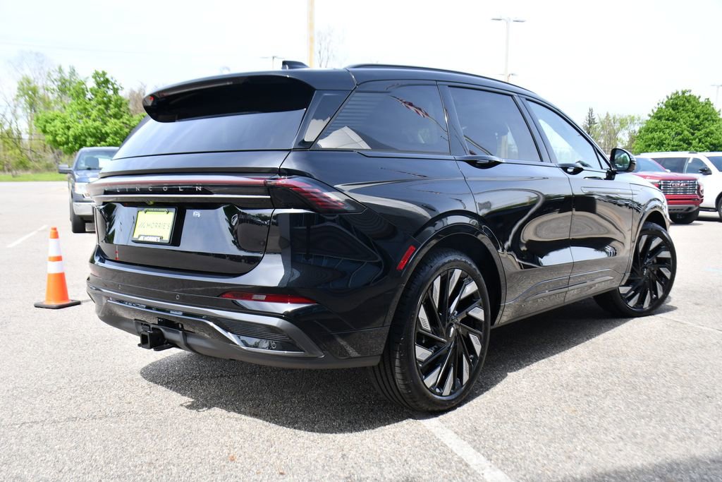 New 2026 Lincoln Nautilus Reserve w/ Jet Appearance Package AWD/4WD image 6