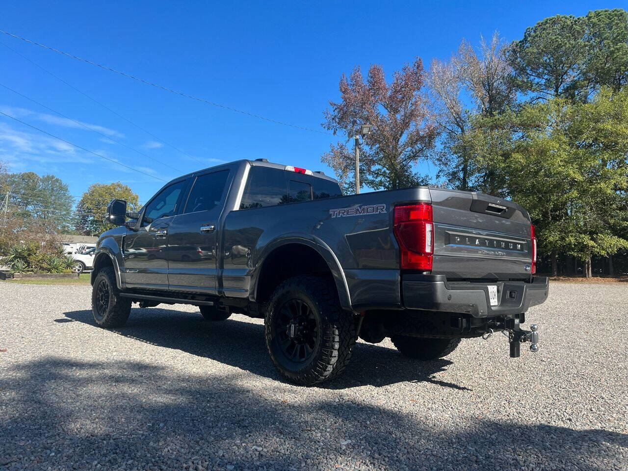 Used 2022 Ford F250 Platinum w/ Tremor Off-Road Package image 9