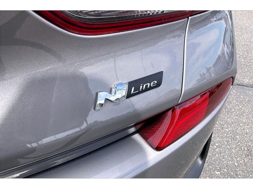 Used 2020 Hyundai Elantra GT N Line FWD image 9