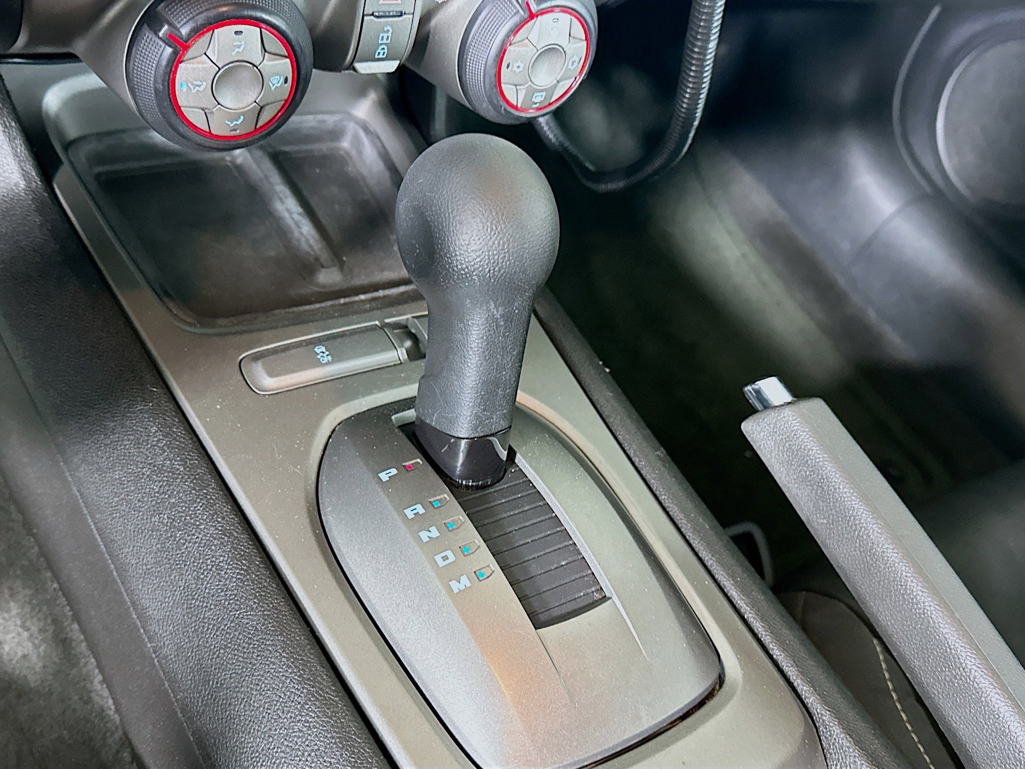 Used 2015 Chevrolet Camaro LS RWD image 22