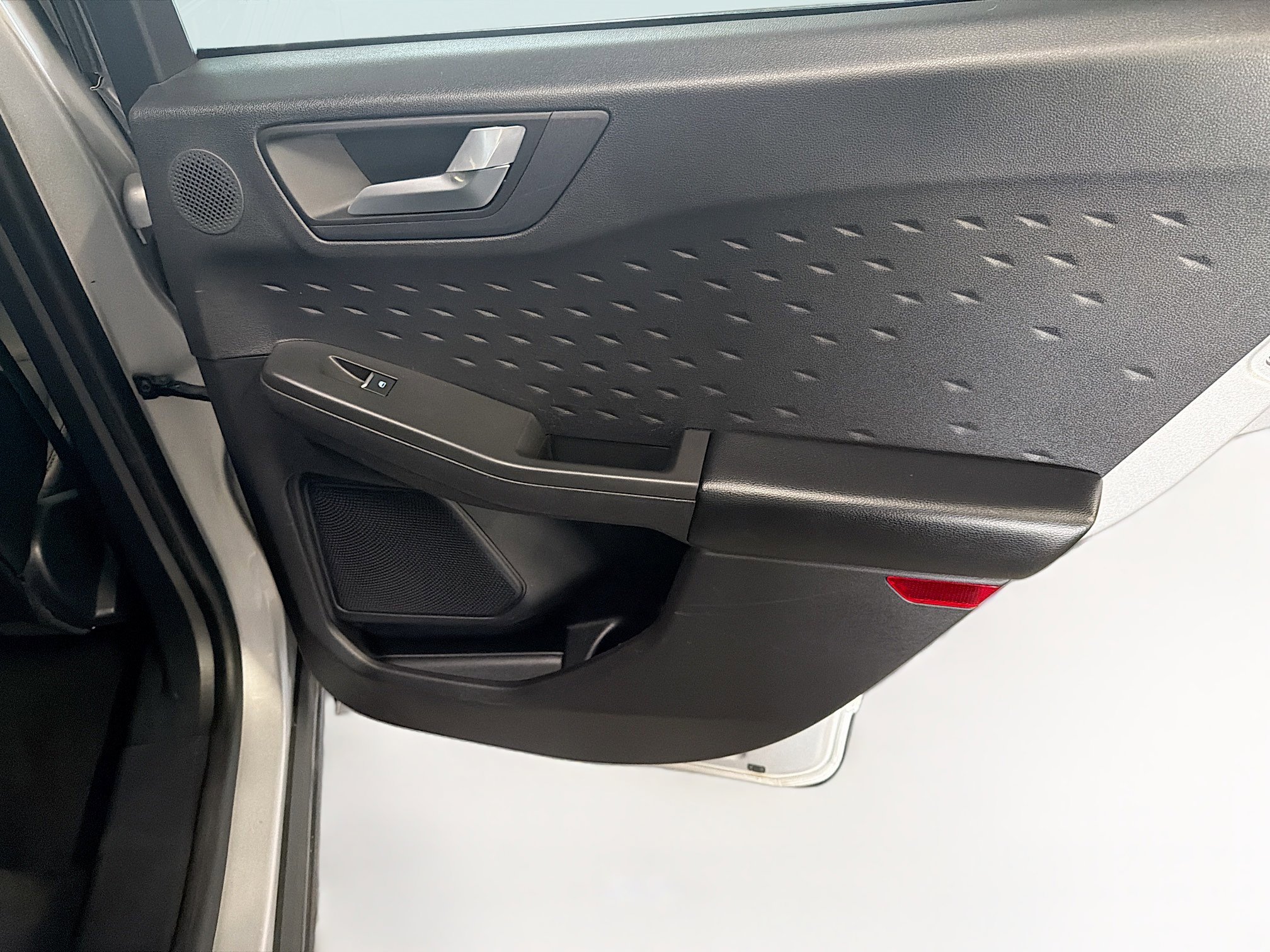 Used 2020 Ford Escape Titanium AWD/4WD image 32