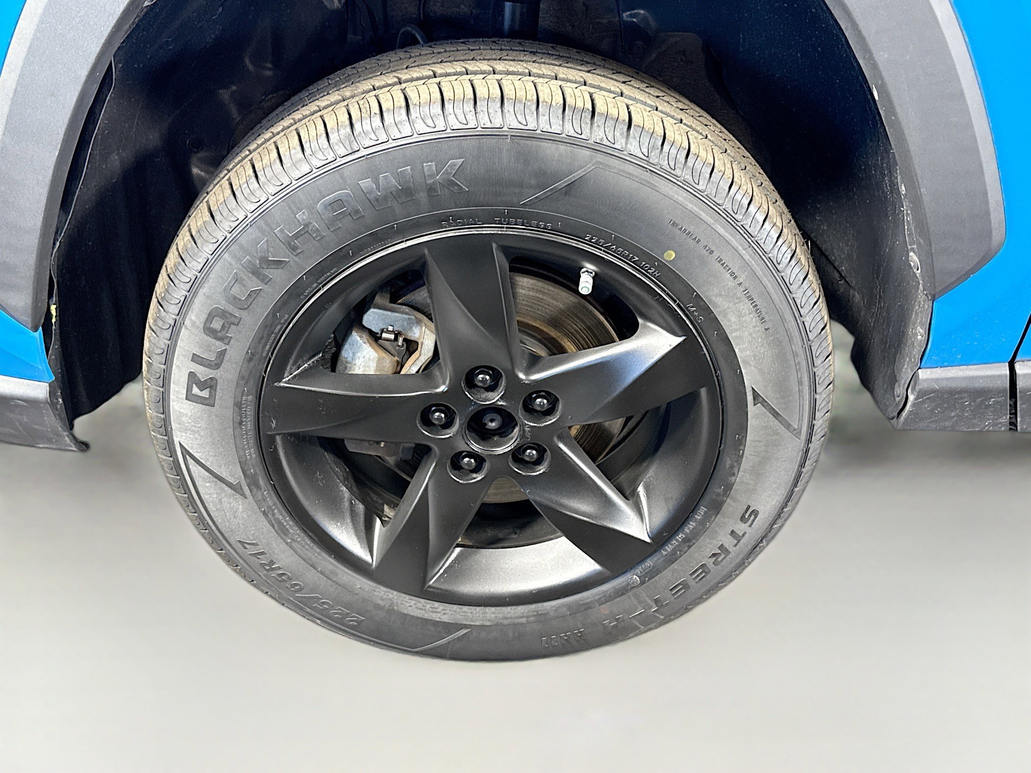 Used 2020 Toyota RAV4 LE image 37