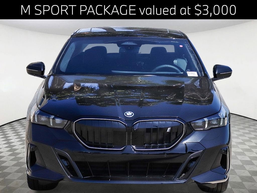 New 2026 BMW i5 eDrive40 w/ M Sport Package RWD image 2