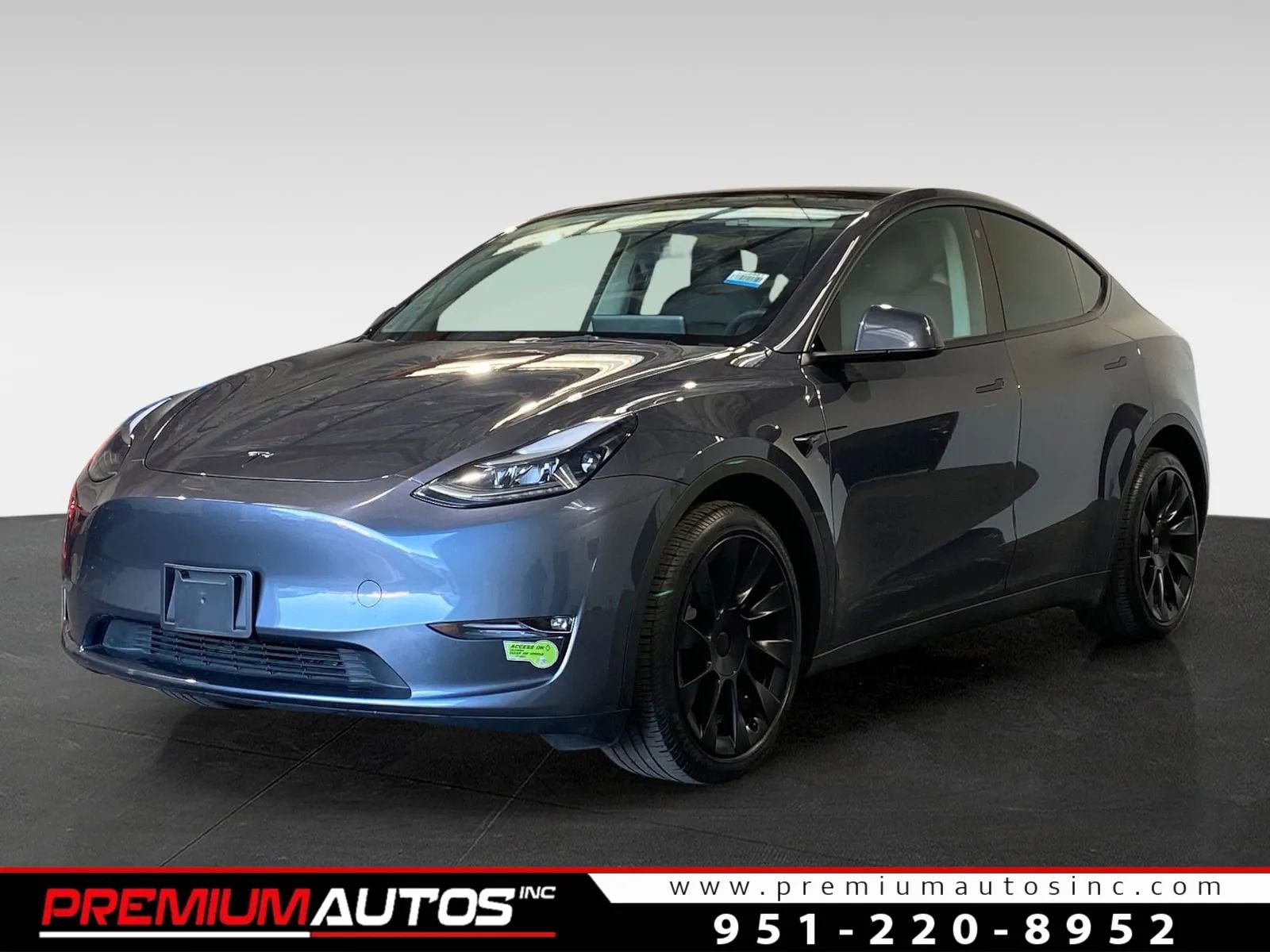 Used 2023 Tesla Model Y Long Range image 1