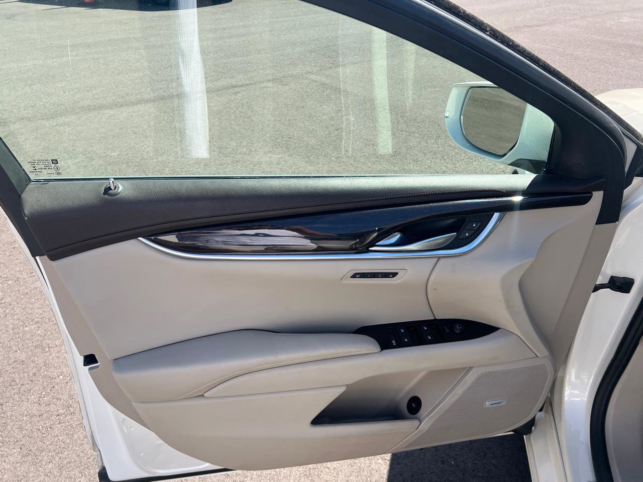 Used 2014 Cadillac XTS Luxury AWD/4WD image 16