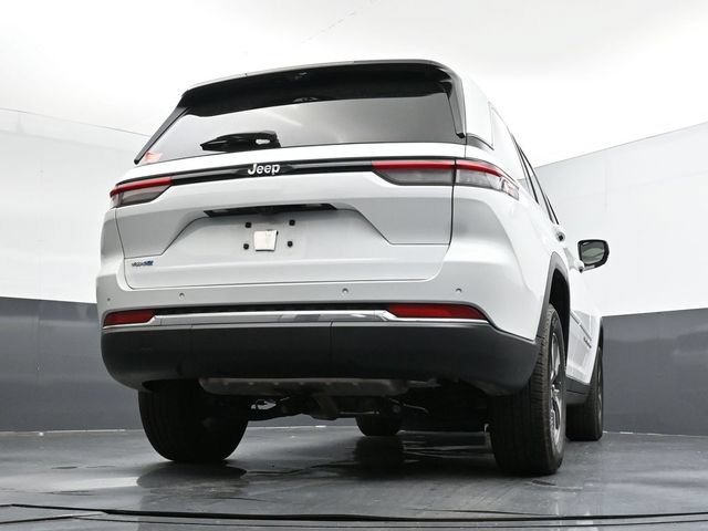 Used 2022 Jeep Grand Cherokee Limited 4xe w/ Luxury Tech Group II AWD/4WD image 46
