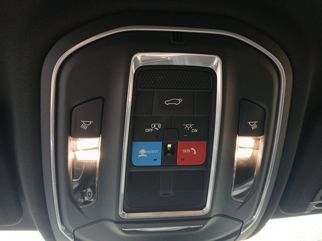 Certified 2023 Jeep Grand Cherokee Altitude image 15