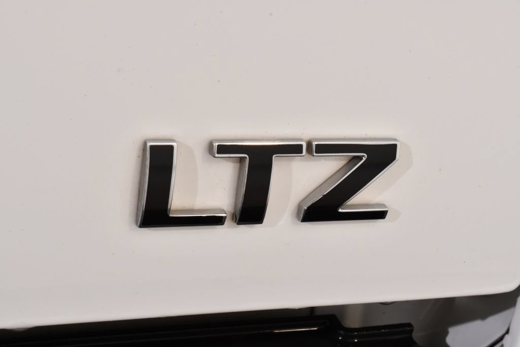 Used 2016 Chevrolet Silverado 1500 LTZ Z71 w/ LTZ Plus Package AWD/4WD image 22