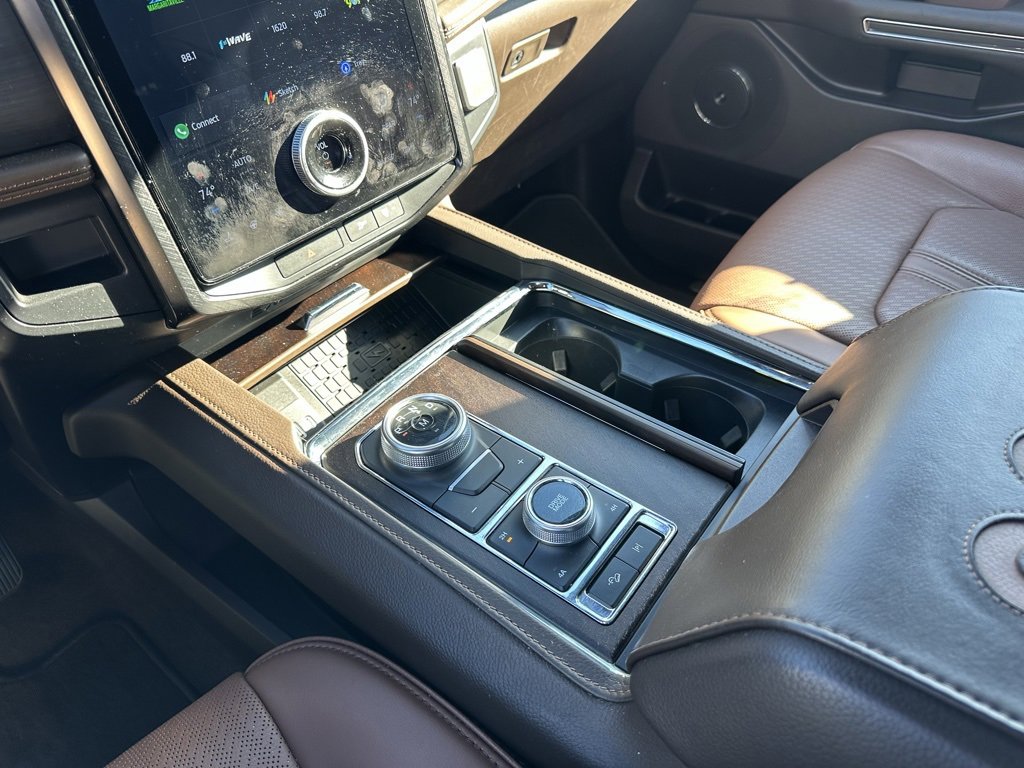 Used 2022 Ford Expedition King Ranch image 32