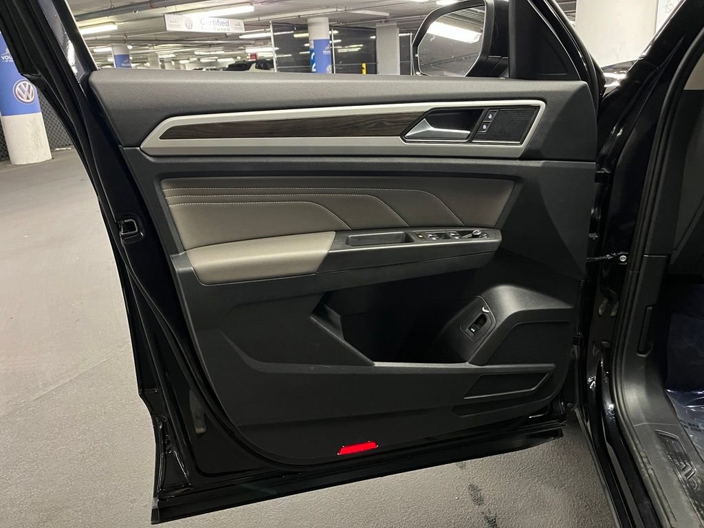 Used 2023 Volkswagen Atlas SE AWD/4WD image 18
