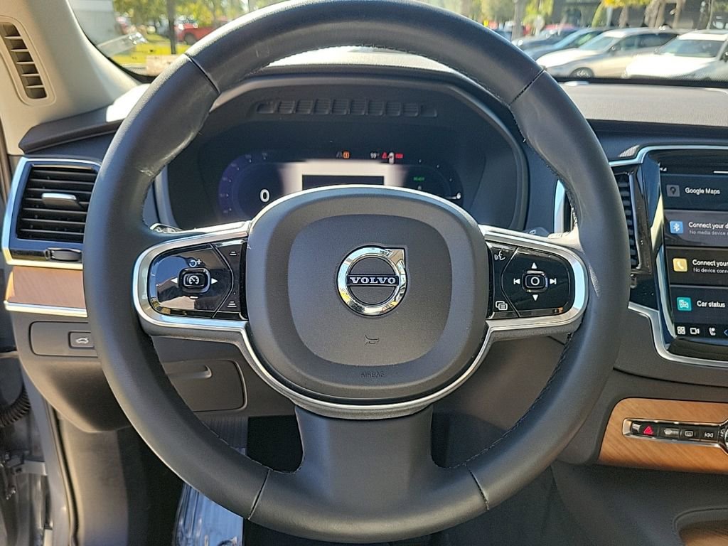 Used 2023 Volvo XC90 T8 Plus AWD/4WD image 16